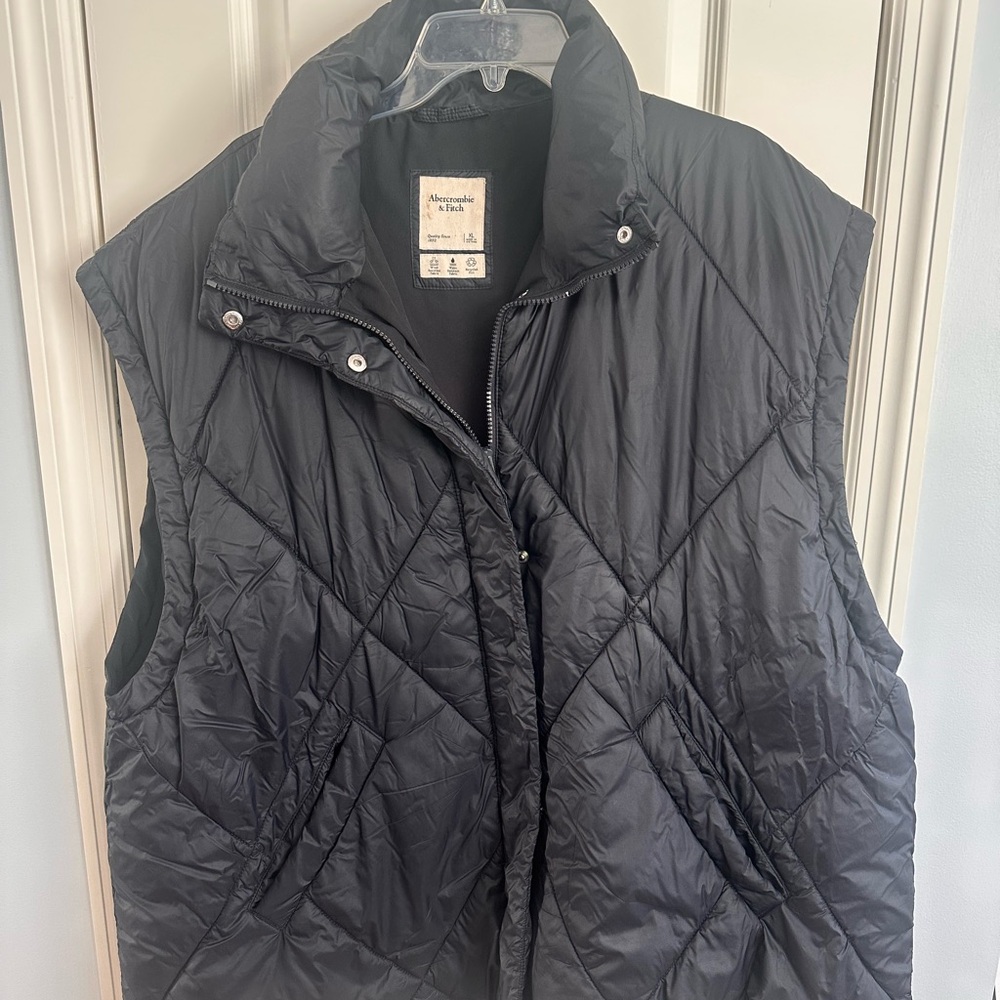 Abercrombie & Fitch Black Quilted Vest